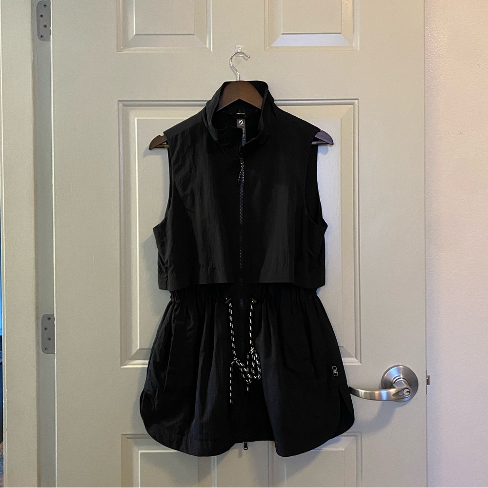 Lou and Gray vest windbreaker. Brand new never worn.